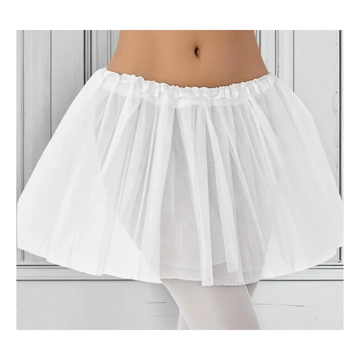 Tutú blanco con falda de capas transparentes